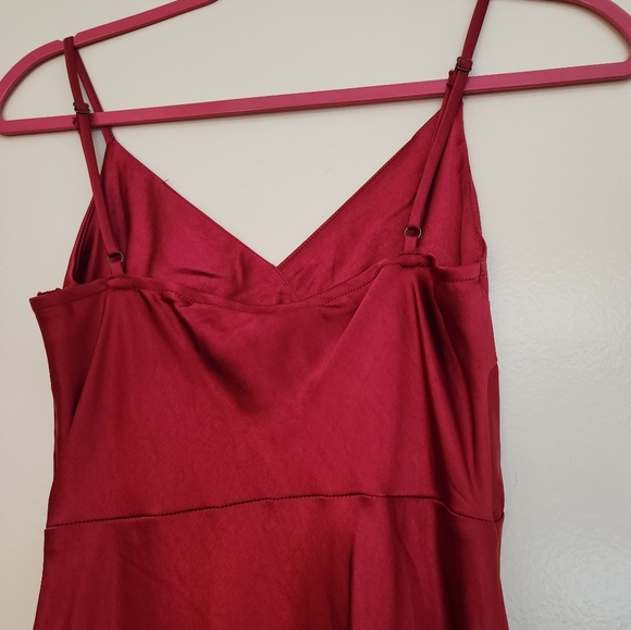 CRIMSON CLOVERS MAXI DRESS WINE  - Picture 7 of 8